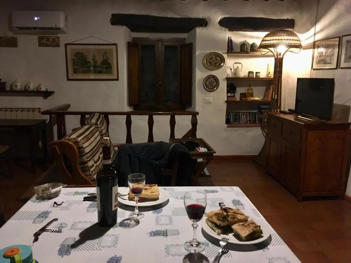 La Cuccia - La Villa-San Pacrazio Ambra Italy
